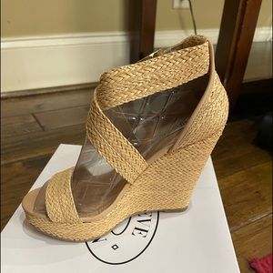 Steve Madden Natural Weave Wedge